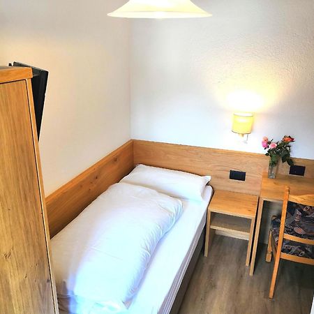 Garni Gabrieli Bed & Breakfast Корвара ин Бадия Стая снимка