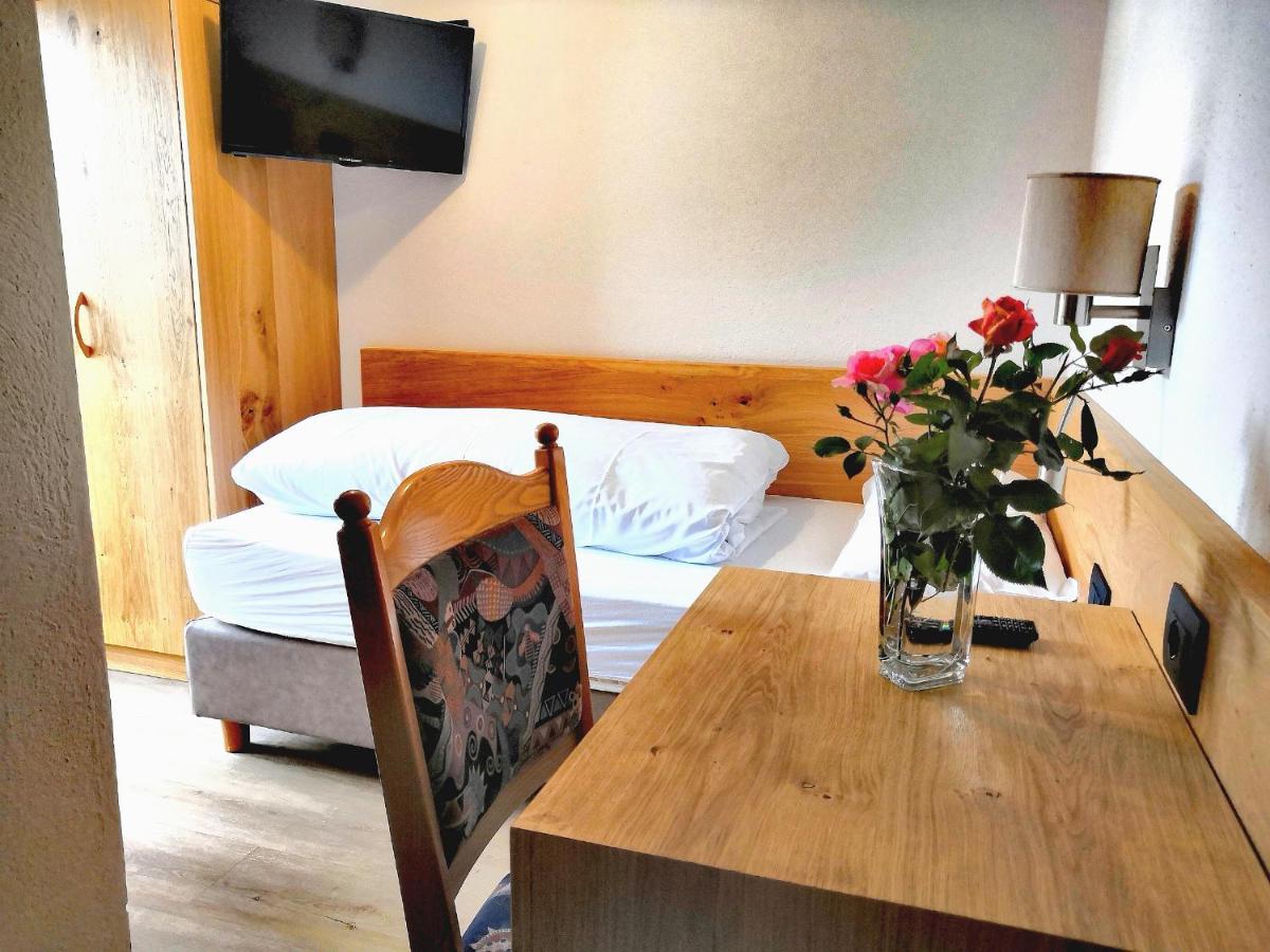 Garni Gabrieli Bed & Breakfast Корвара ин Бадия Екстериор снимка